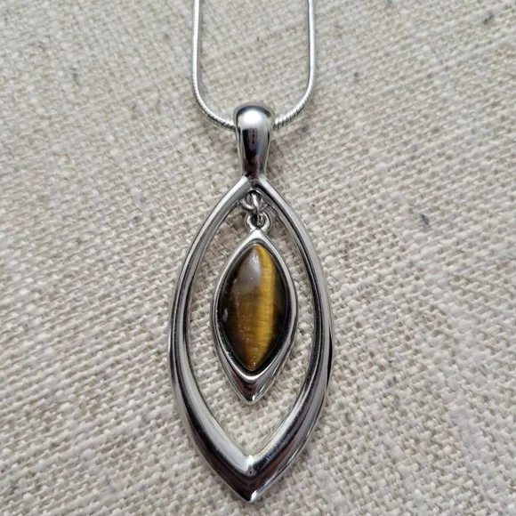 sophiaページ Amazon.com: Passage Trading - Bunny Suit Planning Sophia F